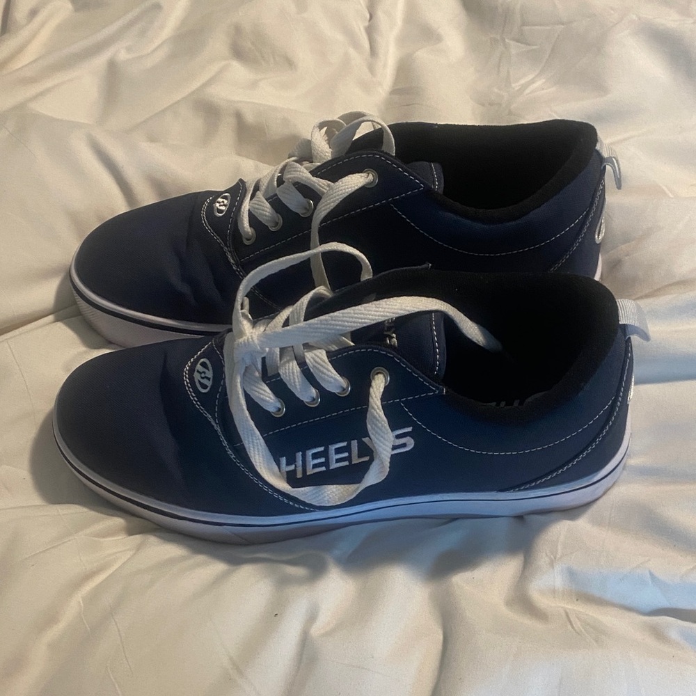 Heelys Navy Blue Men's Shoes with White Accents